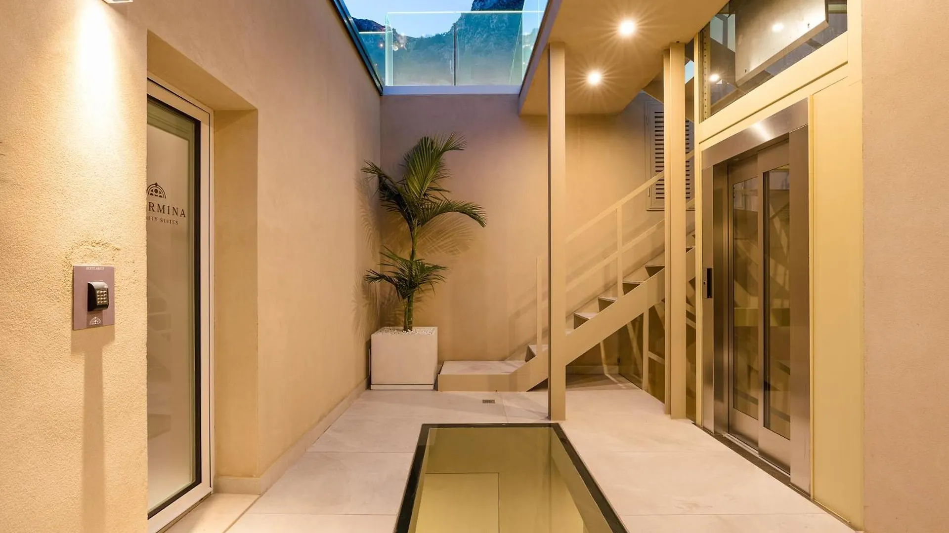 Taormina Infinity Suites 0*,